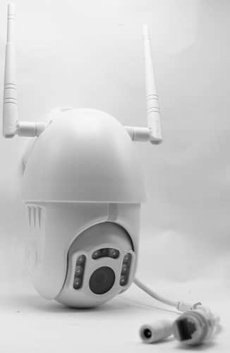 מצלמת PTZ מוגן מים.